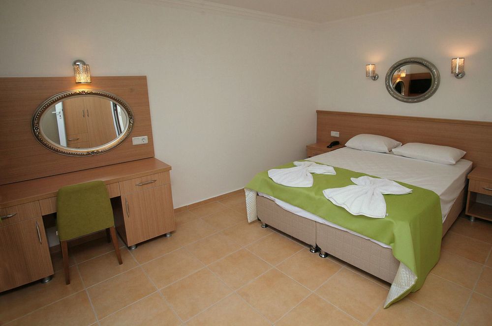 אולודניץ Taner Otel מראה חיצוני תמונה